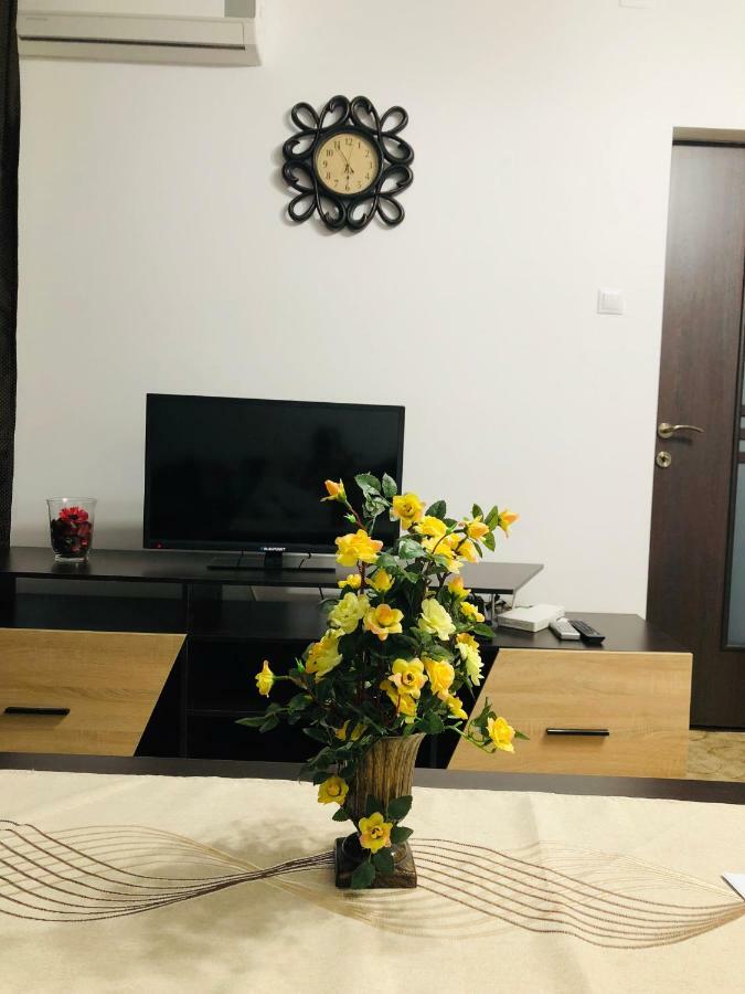 Apartament Ramo Apartment Bucureşti Ngoại thất bức ảnh